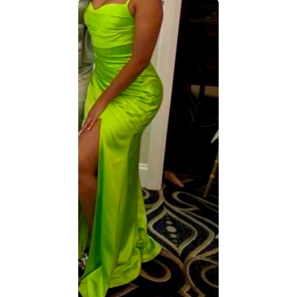 Vera Wang Inspired satin neon green high spilt gown.Pleated for hourglass effect - Picture 1 of 8
